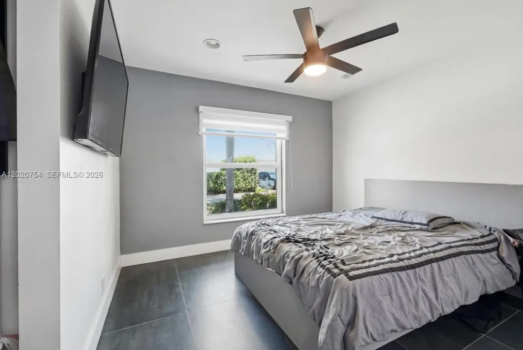 3464 51st Street Hollywood FL 33312