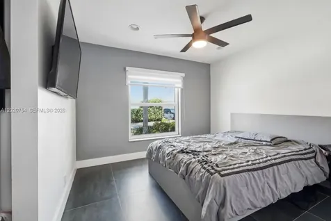 3464 51st Street Hollywood FL 33312