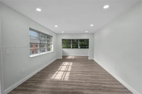 245 NE 191st Street Miami FL 33179