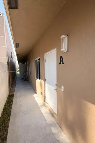 1015 NW 8th Avenue Fort Lauderdale FL 33311