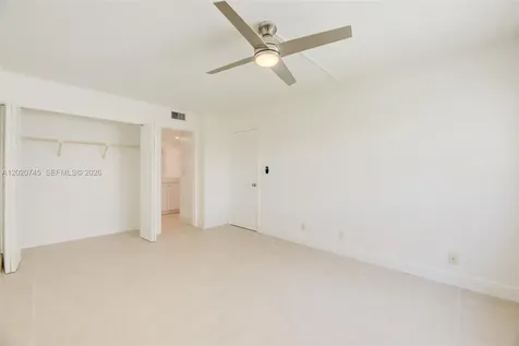 200 Lakeview Drive Weston FL 33326