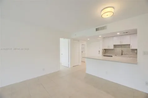 200 Lakeview Drive Weston FL 33326