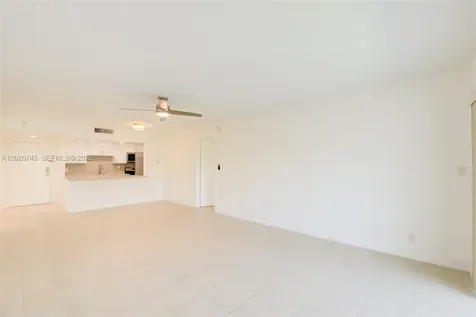 200 Lakeview Drive Weston FL 33326