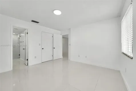 6720 NW 174th Terrace Hialeah FL 33015