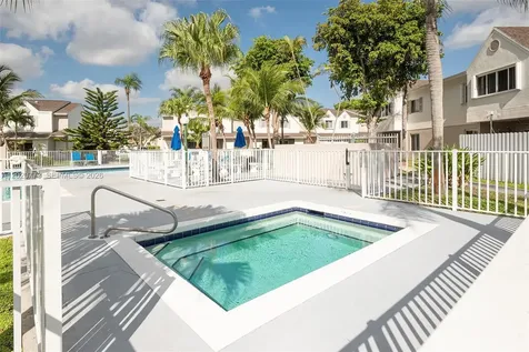 6720 NW 174th Terrace Hialeah FL 33015