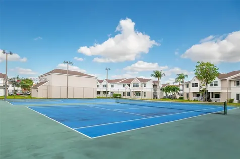 6720 NW 174th Terrace Hialeah FL 33015