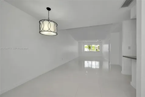 6720 NW 174th Terrace Hialeah FL 33015