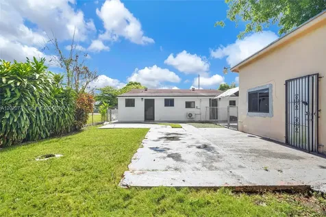 1918 NW 19th Avenue Miami FL 33125