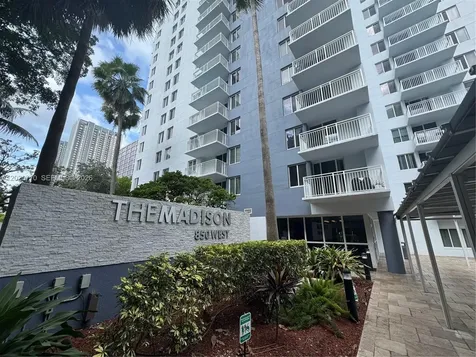 850 N Miami Avenue Miami FL 33136