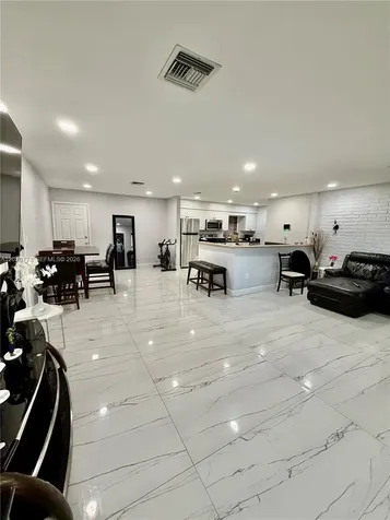 518 NW 47th Court Oakland Park FL 33309