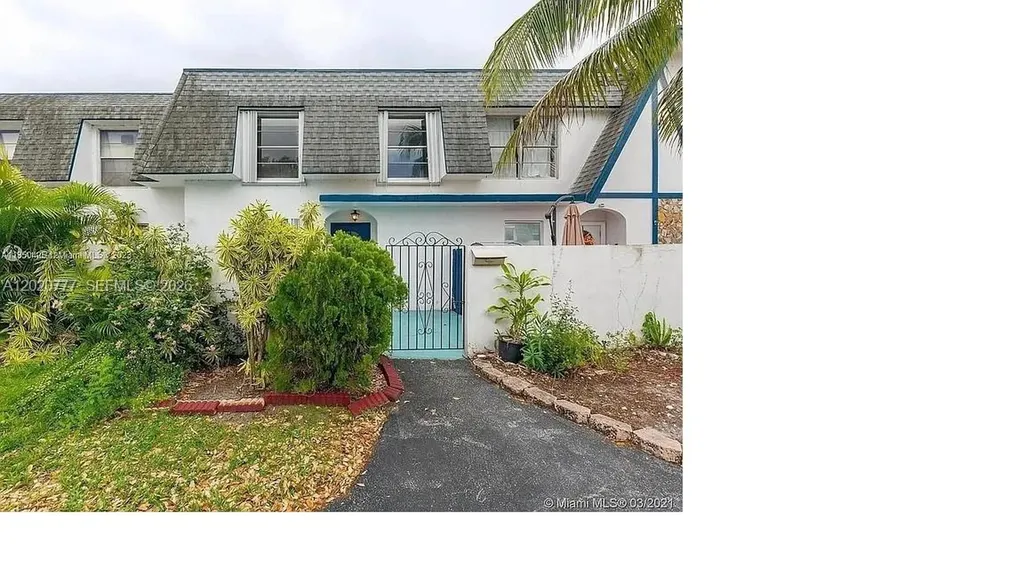 3912 SW 67th Terrace Davie FL 33314