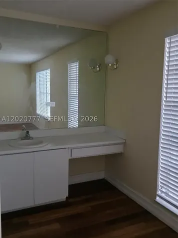 3912 SW 67th Terrace Davie FL 33314