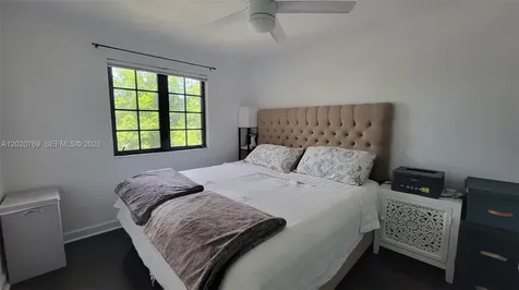 438 NE 194th Terrace Miami FL 33179