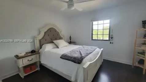 438 NE 194th Terrace Miami FL 33179