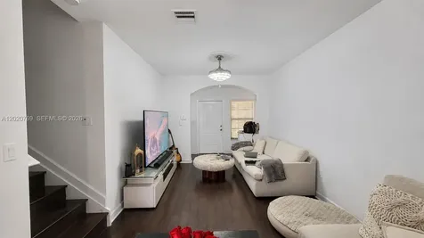 438 NE 194th Terrace Miami FL 33179
