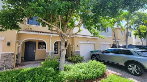 438 NE 194th Terrace Miami FL 33179
