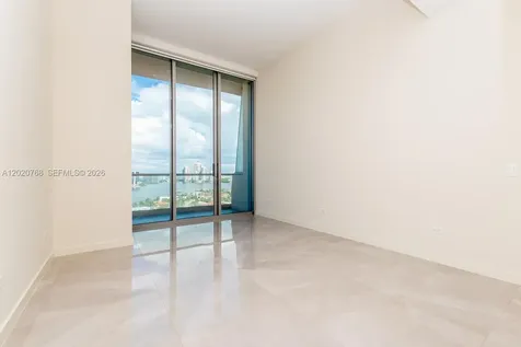 18501 E Collins Sunny Isles Beach FL 33160