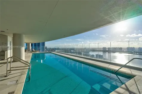 18501 E Collins Sunny Isles Beach FL 33160
