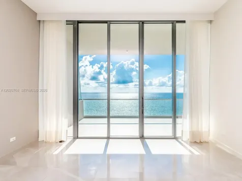 18501 E Collins Sunny Isles Beach FL 33160