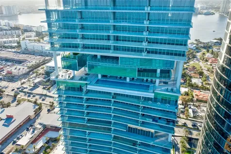 18501 E Collins Sunny Isles Beach FL 33160