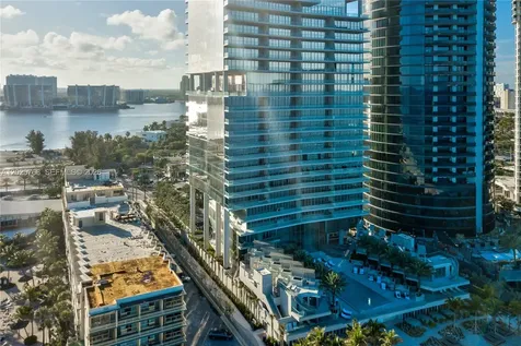 18501 E Collins Sunny Isles Beach FL 33160