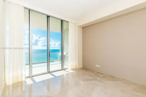 18501 E Collins Sunny Isles Beach FL 33160