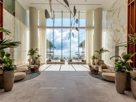 18501 E Collins Sunny Isles Beach FL 33160