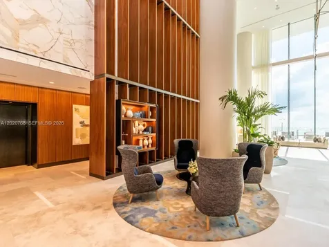 18501 E Collins Sunny Isles Beach FL 33160