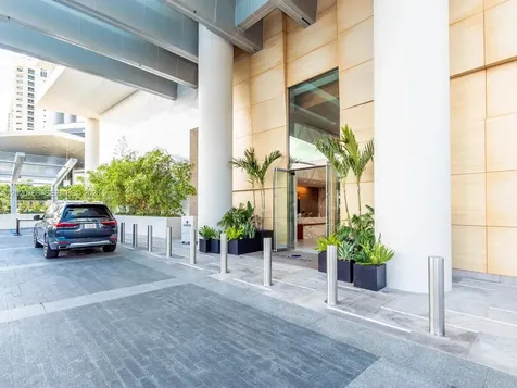 18501 E Collins Sunny Isles Beach FL 33160