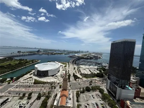 159 NE 6th Street Miami FL 33132