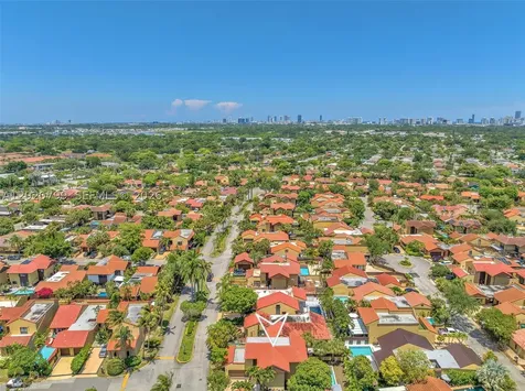 1010 NE 204th Terrace Miami FL 33179