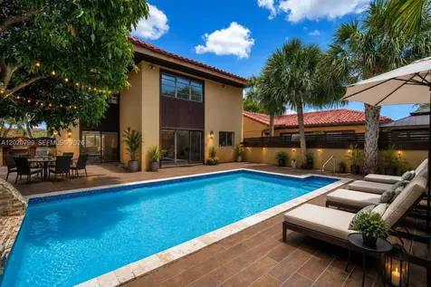 1010 NE 204th Terrace Miami FL 33179