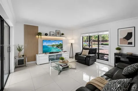 1010 NE 204th Terrace Miami FL 33179
