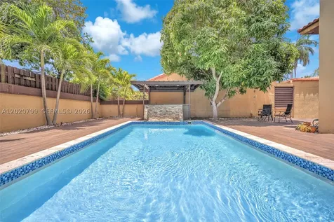 1010 NE 204th Terrace Miami FL 33179