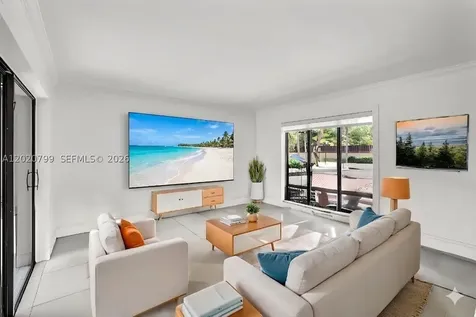 1010 NE 204th Terrace Miami FL 33179