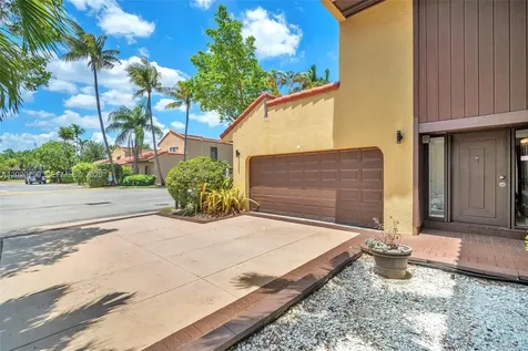 1010 NE 204th Terrace Miami FL 33179
