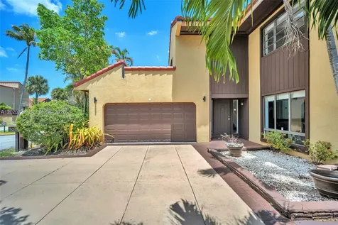1010 NE 204th Terrace Miami FL 33179