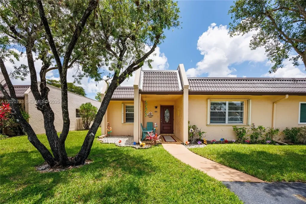 108 Lake Terry Drive West Palm Beach FL 33411