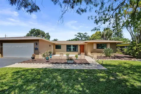 480 SW 55th Avenue Plantation FL 33317