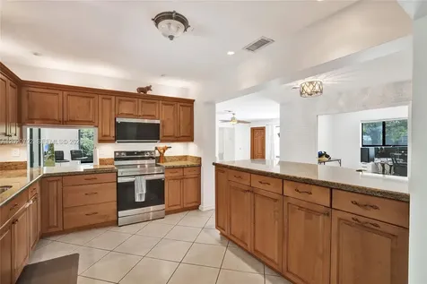 480 SW 55th Avenue Plantation FL 33317
