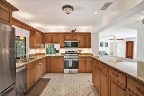 480 SW 55th Avenue Plantation FL 33317