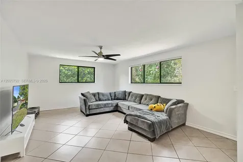 480 SW 55th Avenue Plantation FL 33317