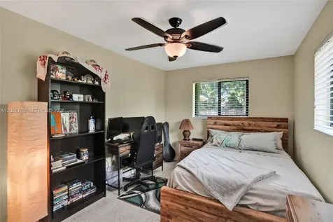 480 SW 55th Avenue Plantation FL 33317
