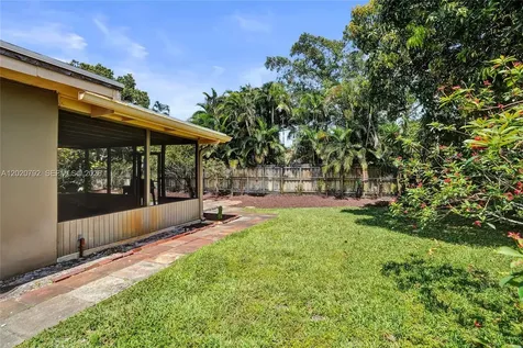 480 SW 55th Avenue Plantation FL 33317