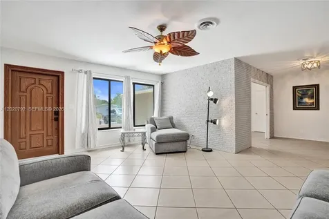 480 SW 55th Avenue Plantation FL 33317