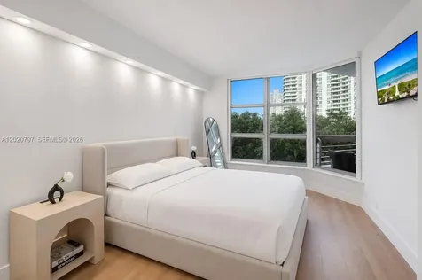 19101 NE 36th Court Aventura FL 33180