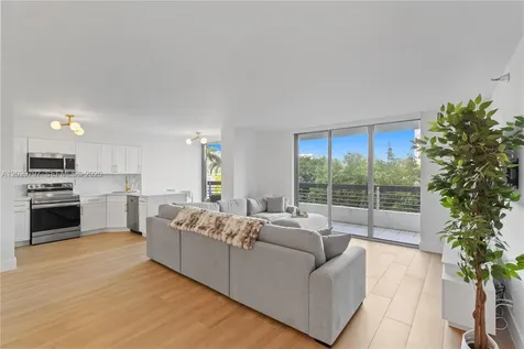 19101 NE 36th Court Aventura FL 33180