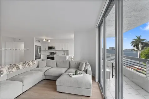 19101 NE 36th Court Aventura FL 33180