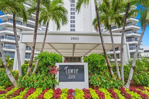 19101 NE 36th Court Aventura FL 33180