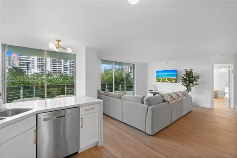 19101 NE 36th Court Aventura FL 33180